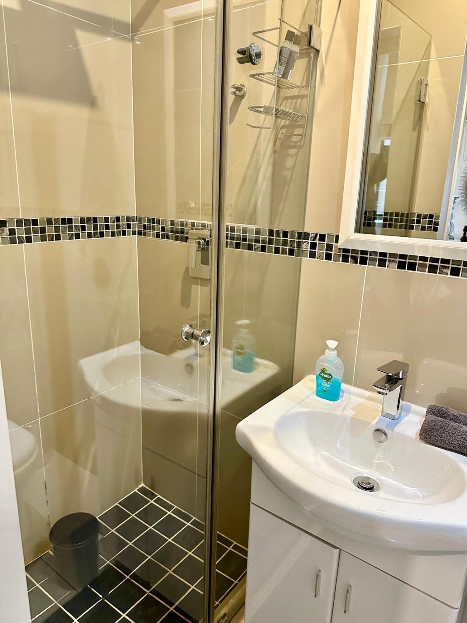 Avenue One Apartments Cape Town Room photo