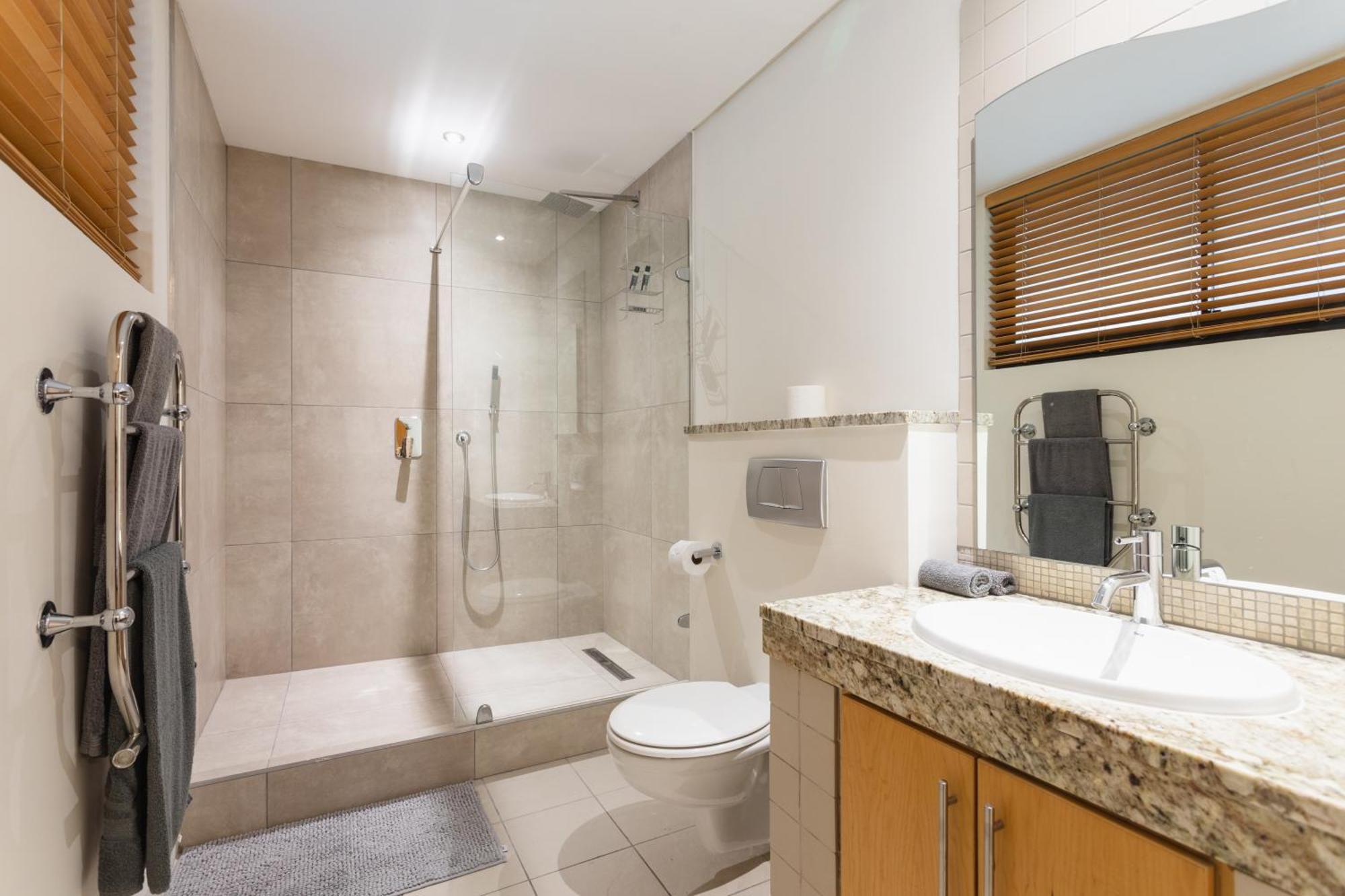 Avenue One Apartments Cape Town Room photo